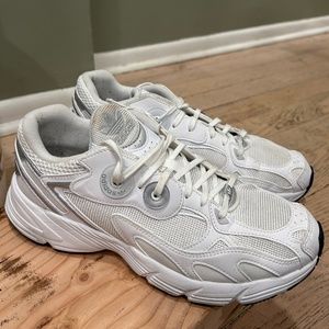 Adidas Dad sneakers